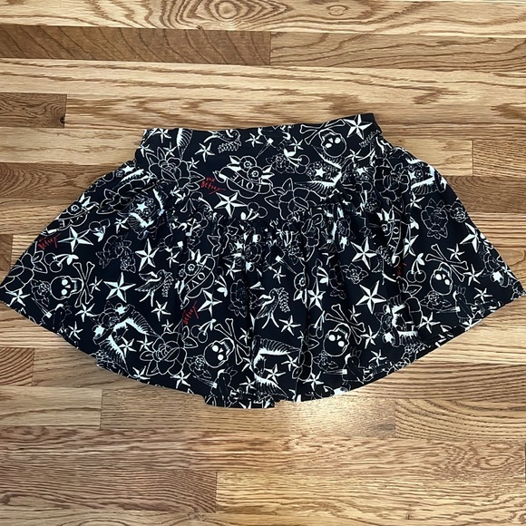 🩷Betsey Johnson Pretty in Punk🩷 - Picture 9 of 12